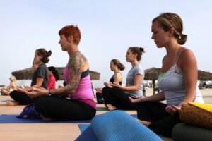 women-yoga class-pxhere